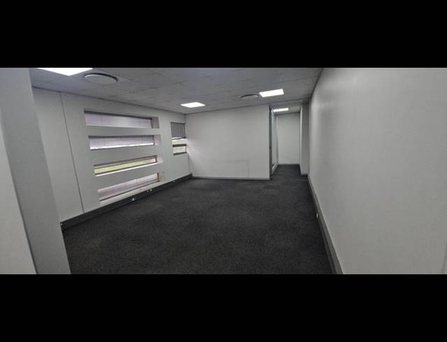 BUSINESS PROPERTY TO RENT IN MIDRIDGE PARK
